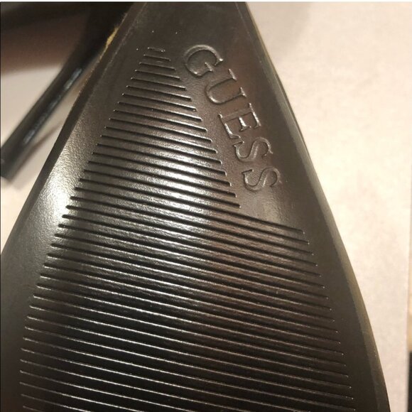 Satin Finished GUESS Camouflage Pumps  - Sz 8.5 - Picture 5 of 11